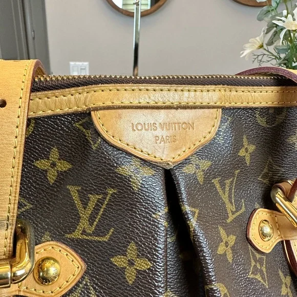 Louis Vuitton Monogram Canvas Palermo GM Shoulder Bag - Picture 9 of 17